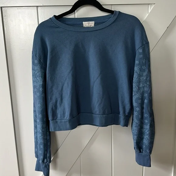Anthropologie T.La cropped style blue sweatshirt - Picture 1 of 9